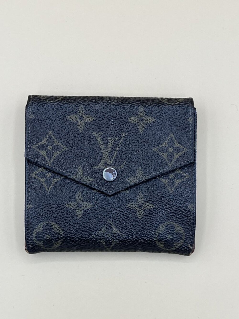 Louis Vuitton Monogram Canvas Compact Wallet With Snap Closure